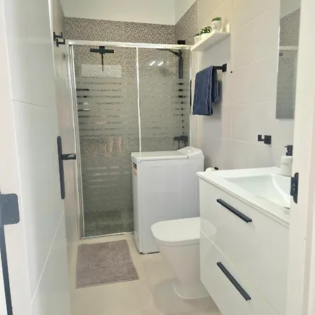 Comfortable In Shared Close To The Airport-sea * San Isidro (Tenerife)